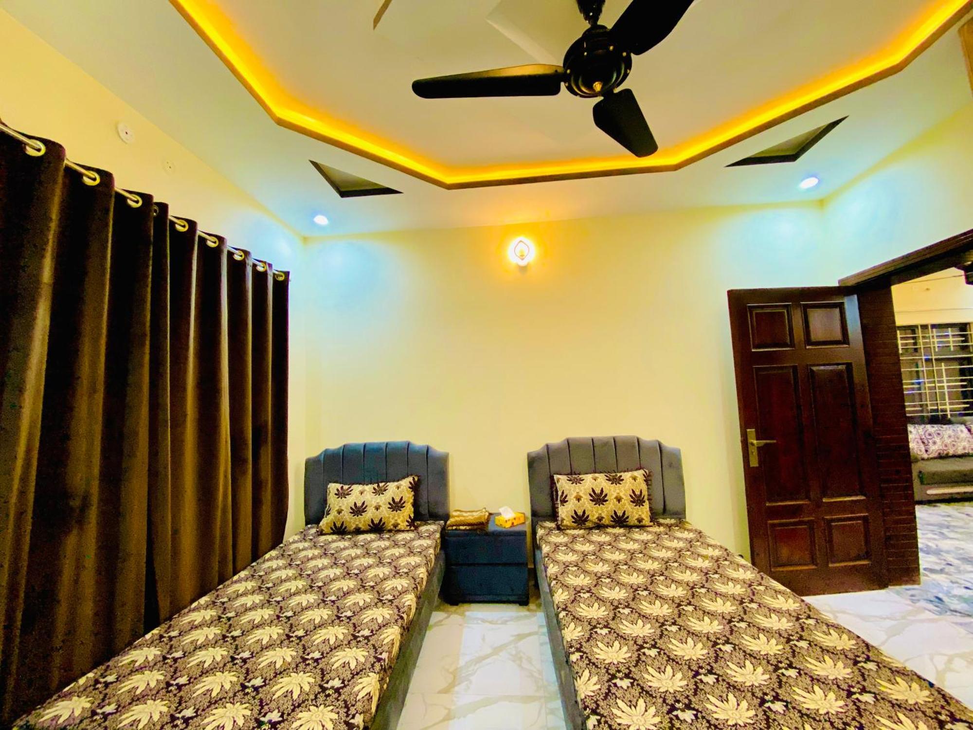 Moonlight Guest House Rawalpindi Extérieur photo