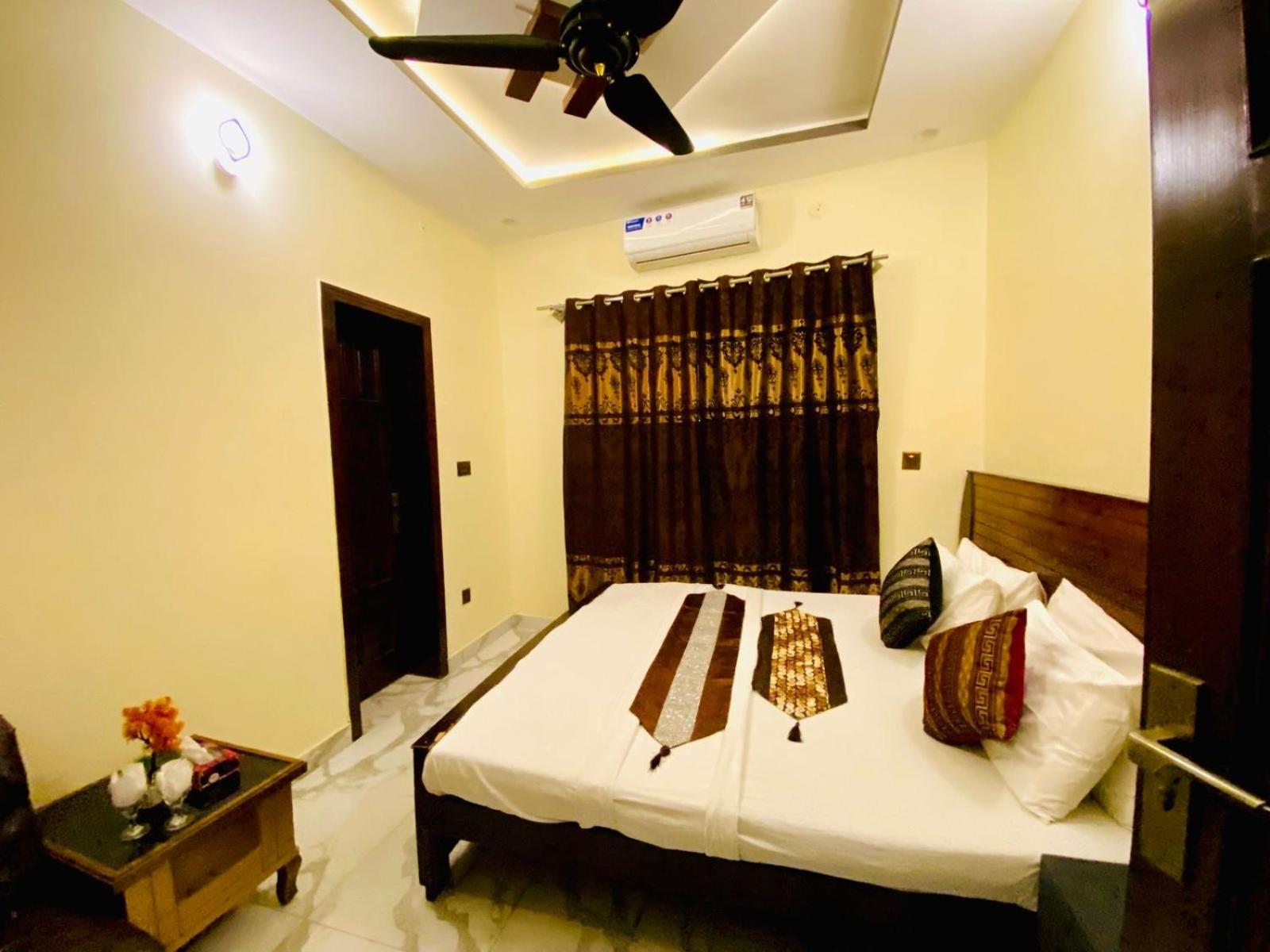 Moonlight Guest House Rawalpindi Extérieur photo